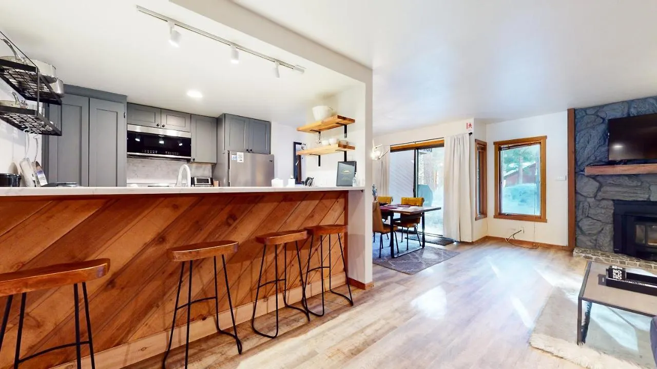 Snowcreek I #11 Condo Mammoth Lakes Apartment